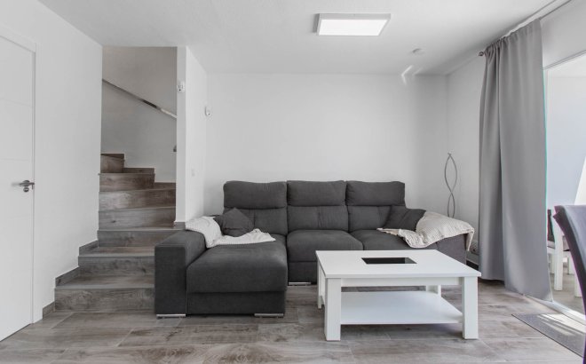 Resale - Dúplex -
Torrevieja - Costa Blanca