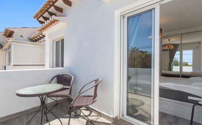 Resale - Dúplex -
Torrevieja - Costa Blanca