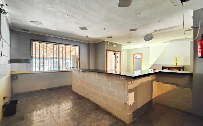 Resale - Apartment -
Torrevieja - Costa Blanca