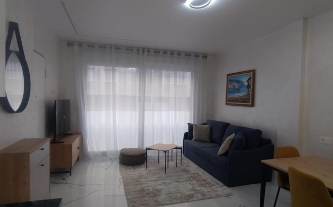 Resale - Apartment -
Torrevieja - Playa del Cura