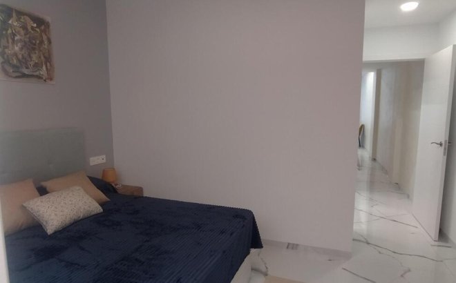 Resale - Apartment -
Torrevieja - Playa del Cura