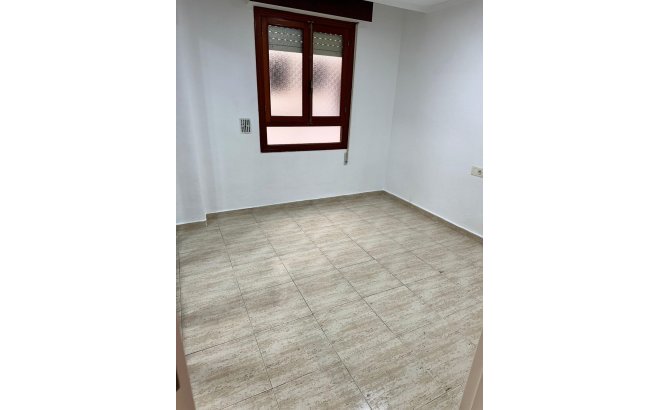 Revente - Appartement -
Torrevieja - El Acequión - Los Náufragos