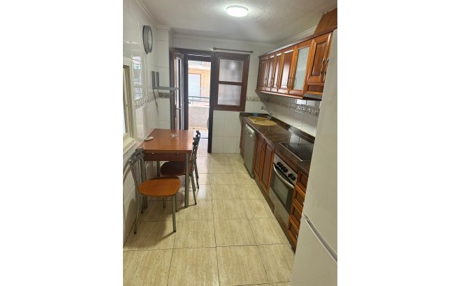 Revente - Appartement -
Torrevieja - El Acequión - Los Náufragos