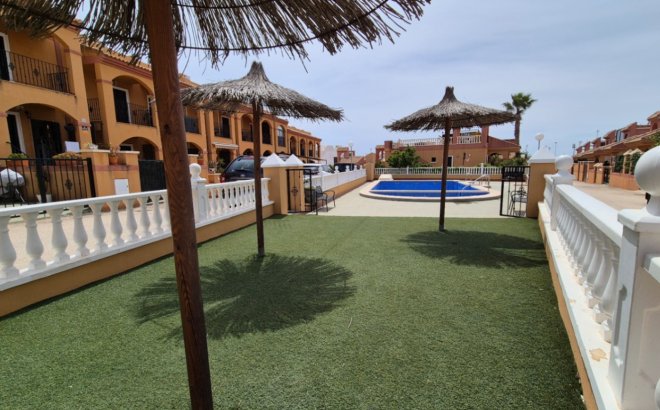 Resale - Villa -
Torrevieja - Costa Blanca