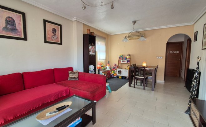 Resale - Villa -
Torrevieja - Costa Blanca
