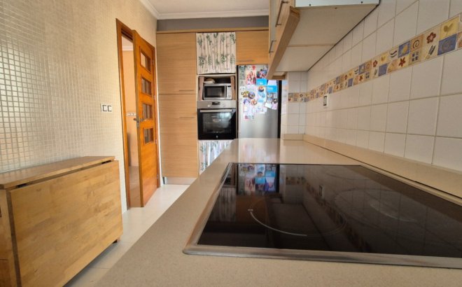 Resale - Villa -
Torrevieja - Costa Blanca