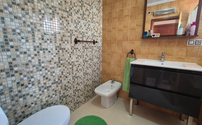 Resale - Villa -
Torrevieja - Costa Blanca