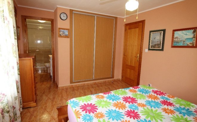 Resale - Villa -
Torrevieja - Los Balcones