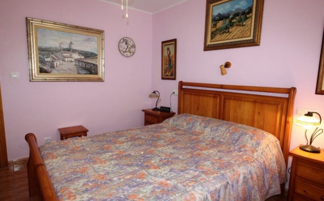 Resale - Villa -
Torrevieja - Los Balcones