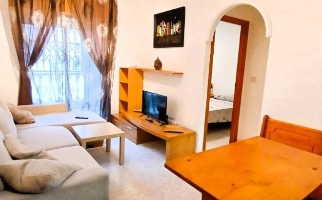 Resale - Apartment -
Torrevieja - Playa del Cura