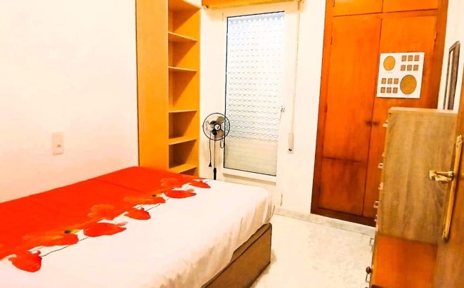 Resale - Apartment -
Torrevieja - Playa del Cura