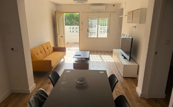 Resale - Town House -
Torrevieja - La Siesta - El Salado - Torreta