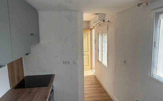 Resale - Town House -
Torrevieja - La Siesta - El Salado - Torreta