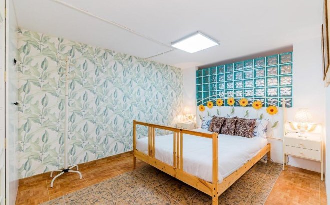 Revente - Dúplex -
Torrevieja - Acequion