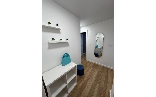 Resale - Apartment -
Torrevieja - Estacion De Autobuses