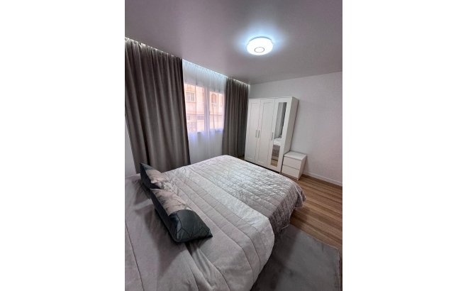 Resale - Apartment -
Torrevieja - Estacion De Autobuses