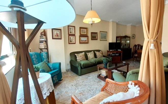 Resale - Apartment -
Torrevieja