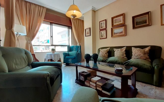 Resale - Apartment -
Torrevieja