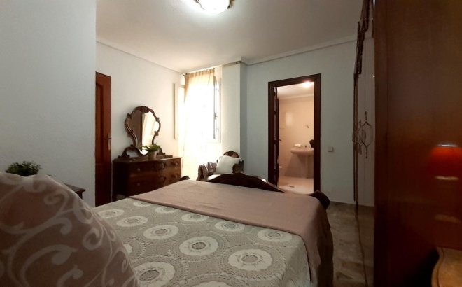 Resale - Apartment -
Torrevieja