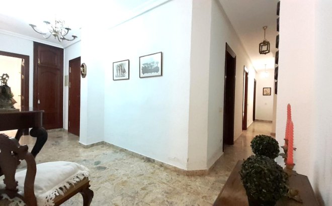 Resale - Apartment -
Torrevieja