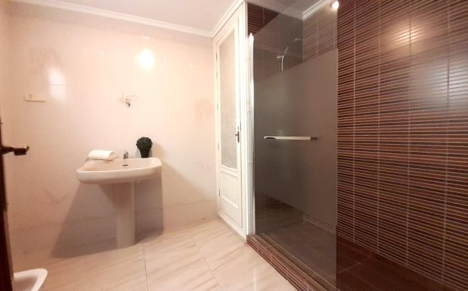 Resale - Apartment -
Torrevieja