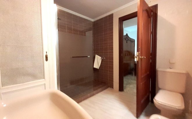 Resale - Apartment -
Torrevieja