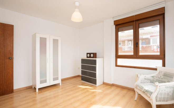 Revente - Appartement -
Torrevieja - El Acequión - Los Náufragos