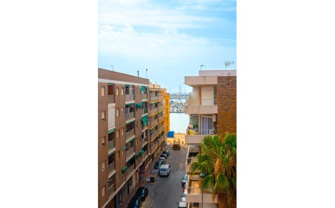 Revente - Appartement -
Torrevieja - El Acequión - Los Náufragos