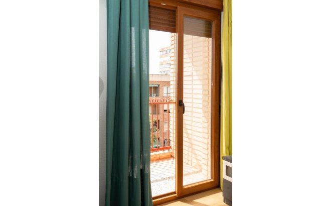 Revente - Appartement -
Torrevieja - El Acequión - Los Náufragos