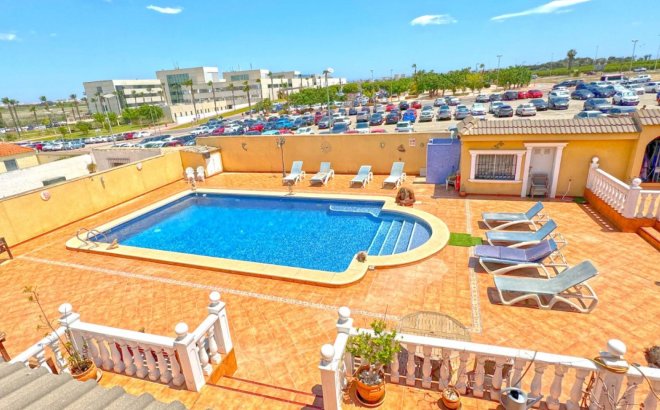 Resale - Villa -
Torrevieja - Costa Blanca