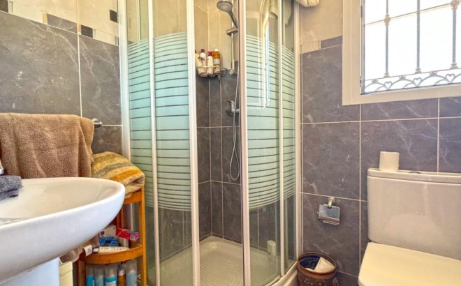 Resale - Villa -
Torrevieja - Costa Blanca