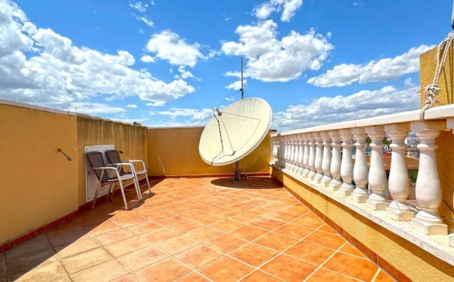 Resale - Villa -
Torrevieja - Costa Blanca