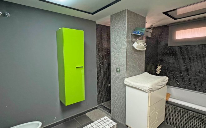 Revente - Appartement -
Torrevieja - Costa Blanca