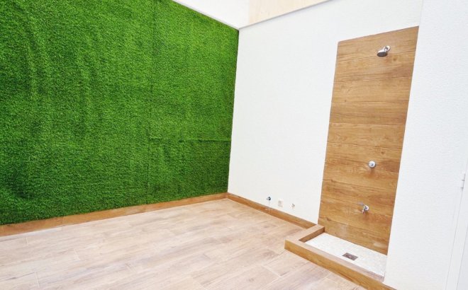 Resale - Apartment -
Torrevieja - Costa Blanca