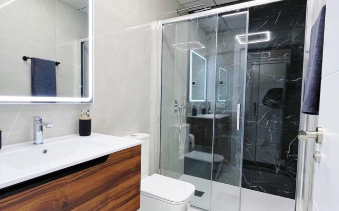 Resale - Apartment -
Torrevieja - Costa Blanca