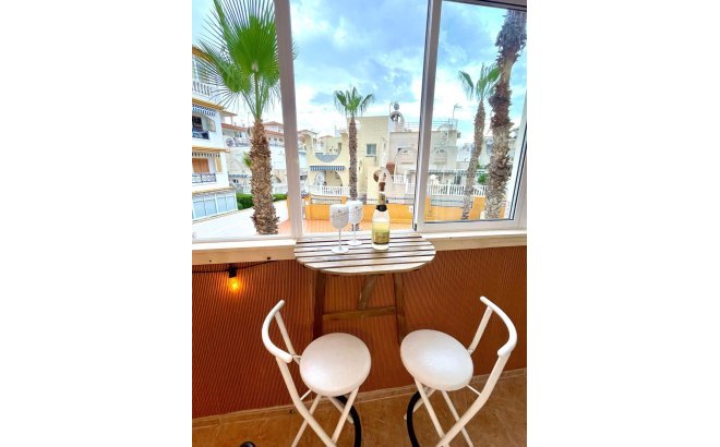 Resale - Apartment -
Torrevieja - La Mata