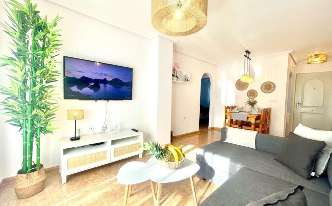 Resale - Apartment -
Torrevieja - La Mata