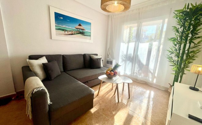 Resale - Apartment -
Torrevieja - La Mata