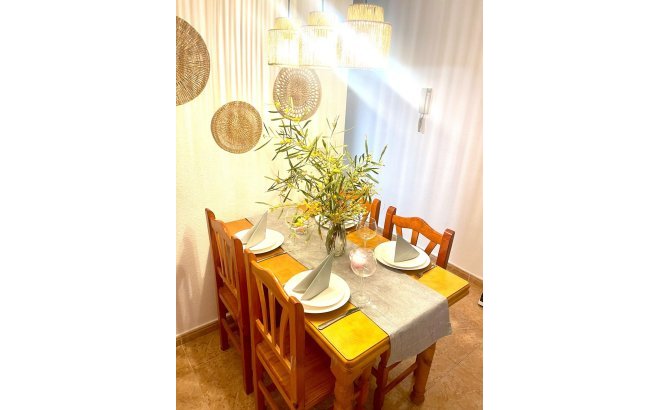 Resale - Apartment -
Torrevieja - La Mata