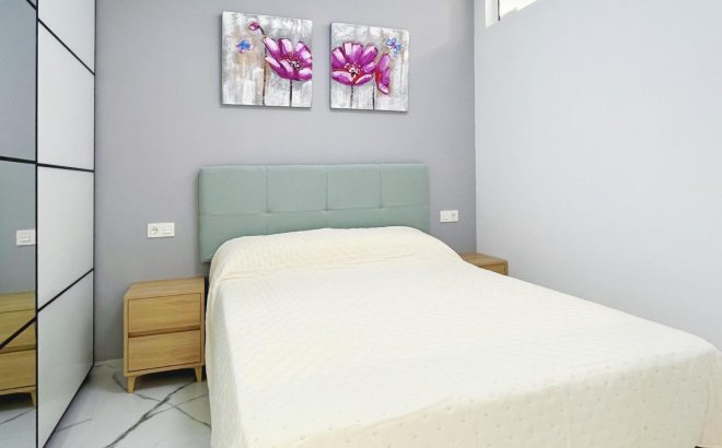 Revente - Appartement -
Torrevieja - Playa del Cura