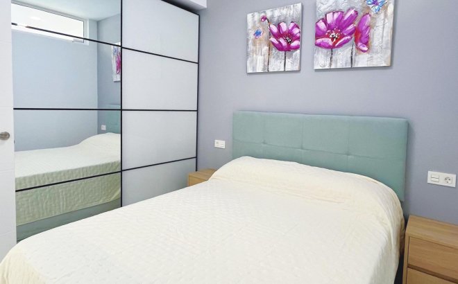 Revente - Appartement -
Torrevieja - Playa del Cura