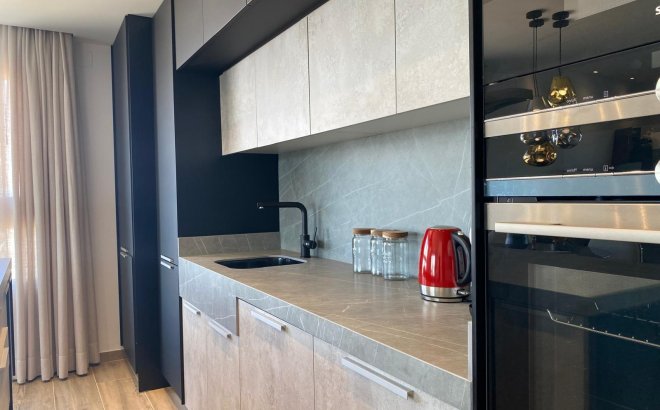 Resale - Penthouse -
Torrevieja - Punta Prima