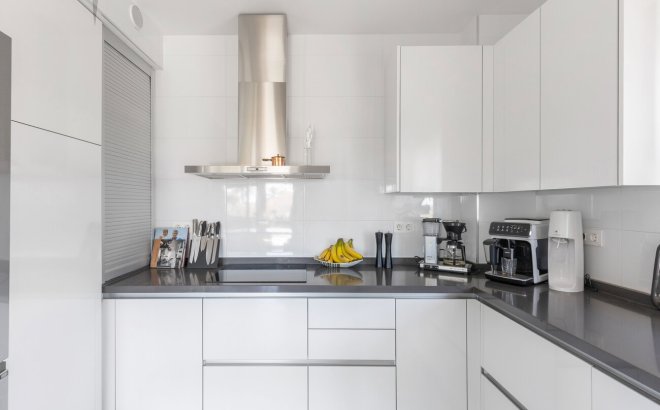 Resale - Villa -
Torrevieja - Rosaleda