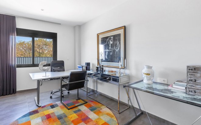 Resale - Villa -
Torrevieja - Rosaleda