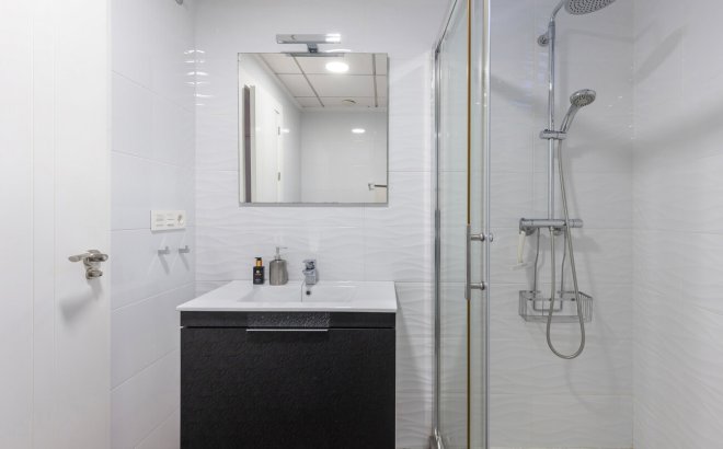 Resale - Villa -
Torrevieja - Rosaleda