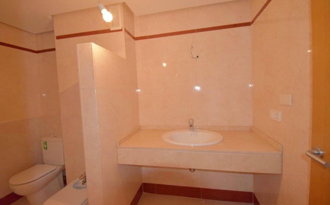 Herverkoop - Appartement -
Torrevieja - Centro - Muelle Pesquero