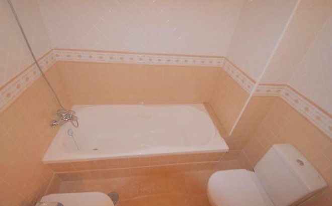 Herverkoop - Appartement -
Torrevieja - Centro - Muelle Pesquero