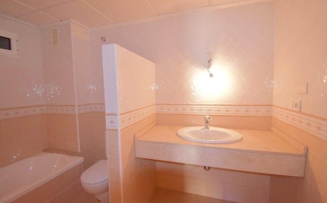 Herverkoop - Appartement -
Torrevieja - Centro - Muelle Pesquero