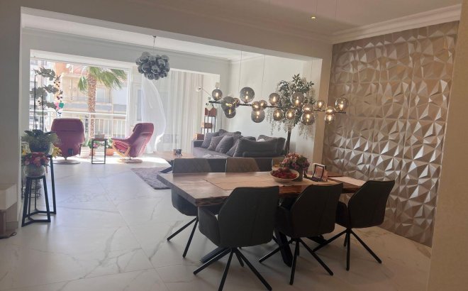 Resale - Apartment -
Torrevieja