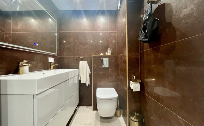 Resale - Apartment -
Torrevieja - Costa Blanca